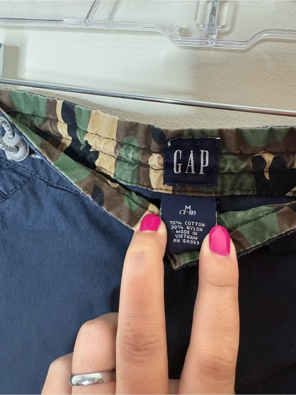 Gap boys Navy Cargo Shorts - Casual Utility Style M 7-8